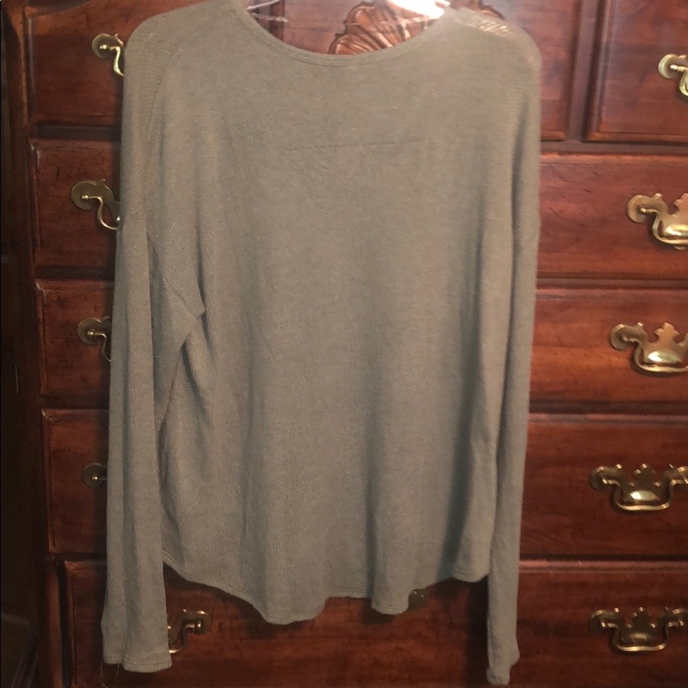 Mudd size L button down v neck long sleeve shirt - Picture 10 of 10